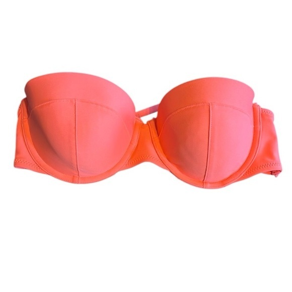 Old Navy Coral bikini top size medium, has underwire - Picture 1 of 8
